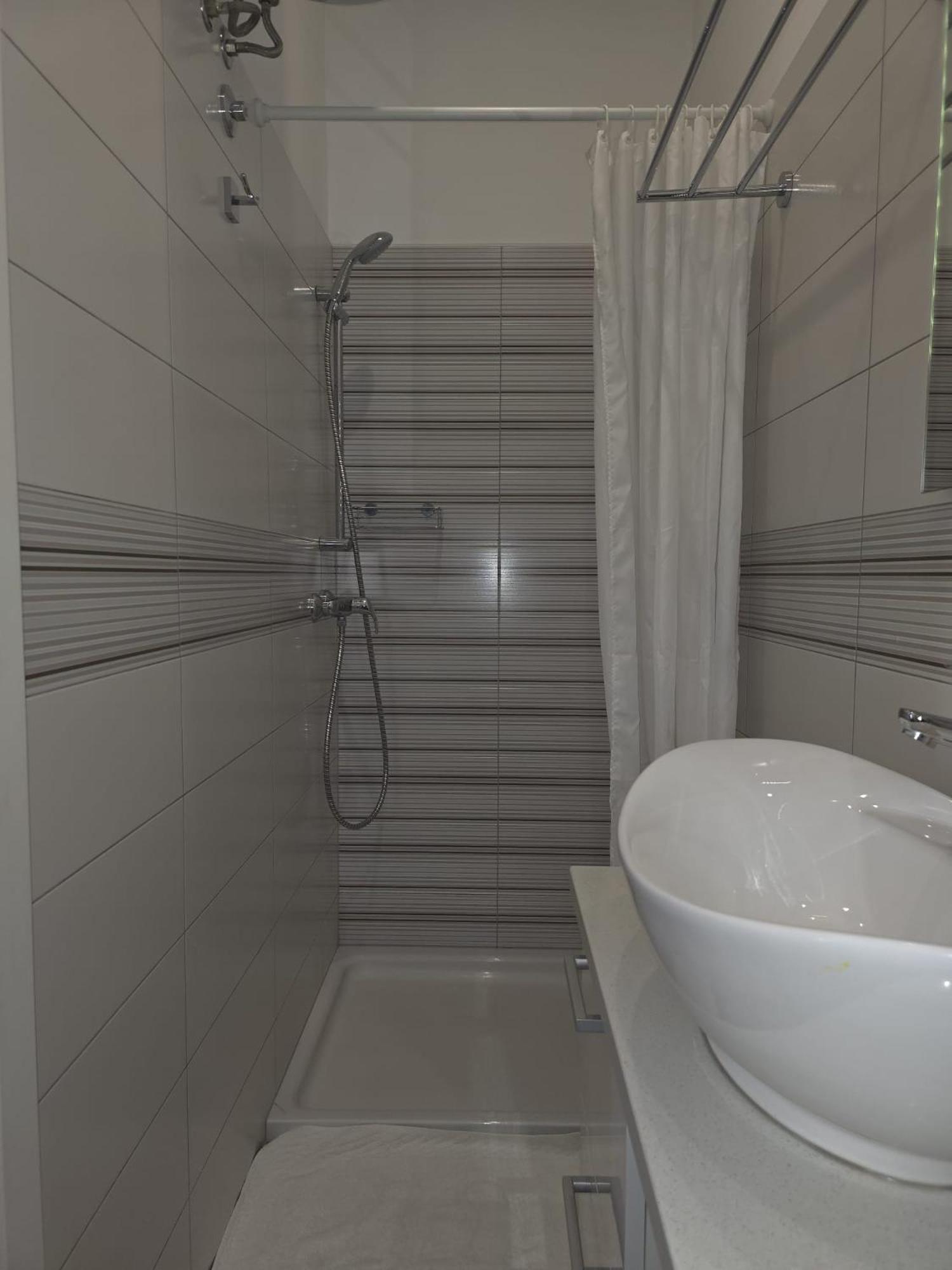 Apartment Sandra 2+2 *** Crikvenica Exterior foto