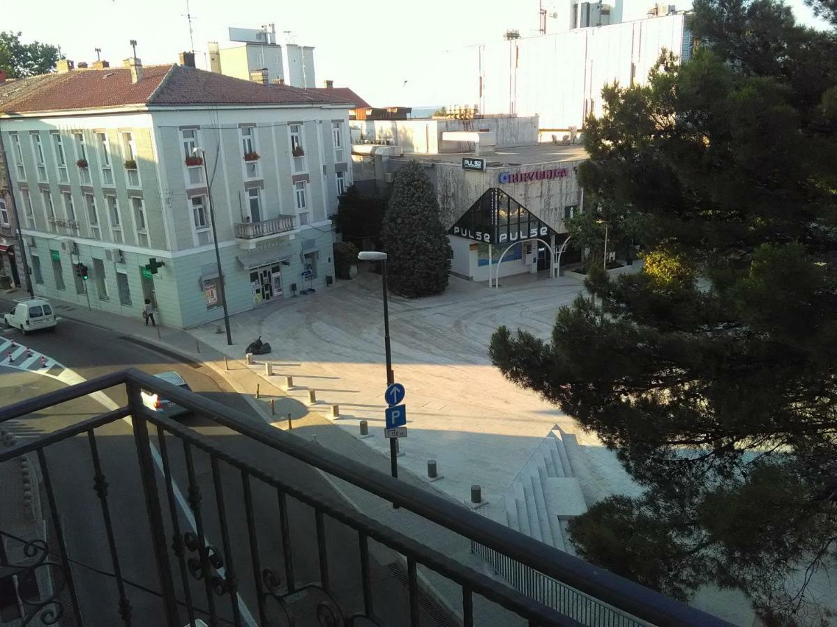 Apartment Sandra 2+2 *** Crikvenica Exterior foto